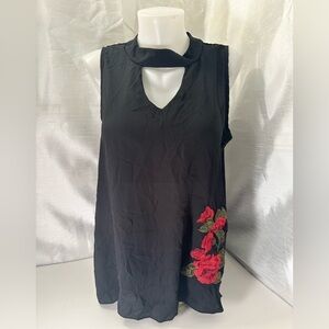 Alone and Sadie women’s thin blouse with embroidered patch. Size large